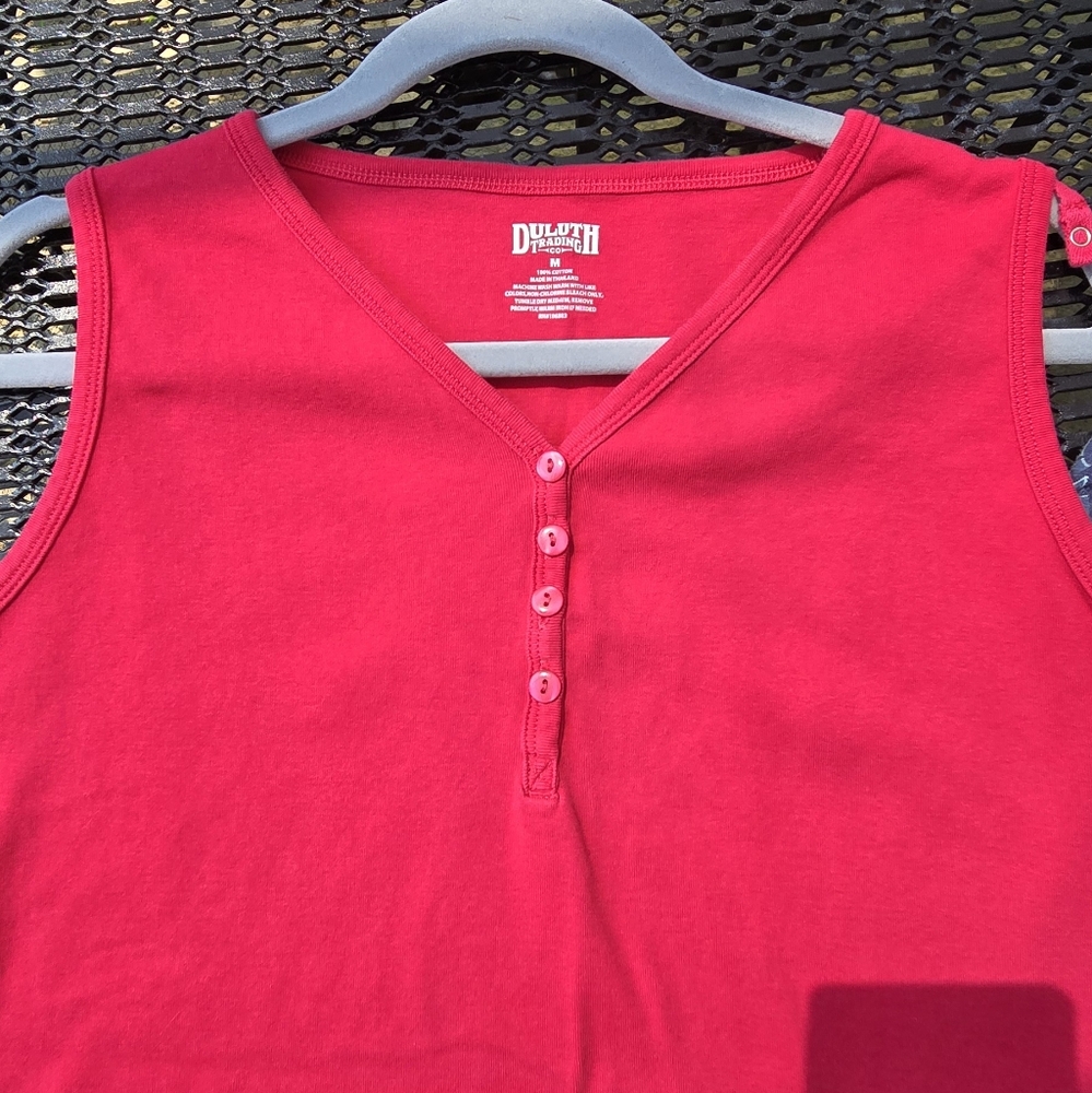 Duluth Trading Co Red Jersey Henley Top